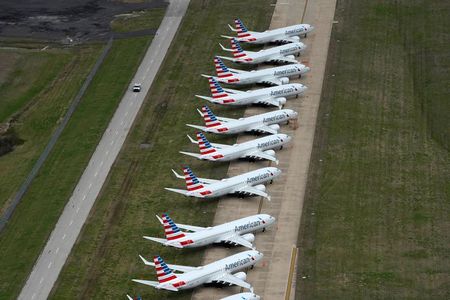 アメリカン航空、2.5万人に一時帰休の可能性通知へ　需要再び鈍化