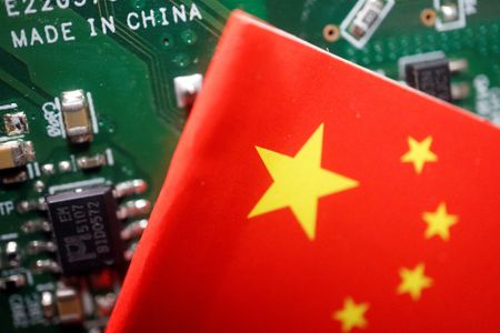 アングル：中国2社、ＡＩ用メモリーの生産開始　外国依存低下の取り組み前進