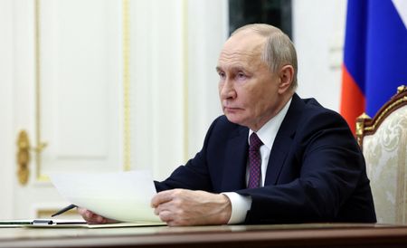 プーチン氏、西側諸国を非難　米ミサイル配備なら自主規制解除へ