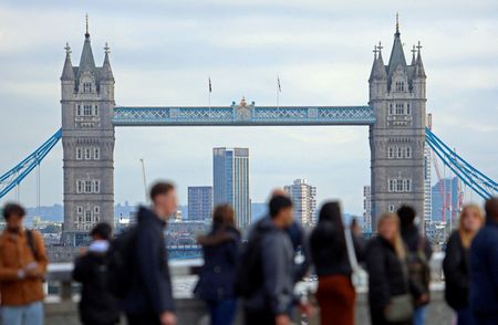 英ＧＤＰ、11月は前月比＋0.1％　3カ月ぶり増加も予想下回る