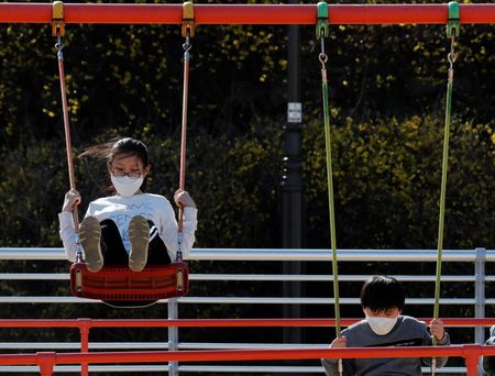 韓国、新型コロナ感染鈍る　入国者に厳格な検疫手続き適用へ