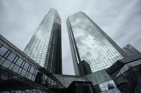 欧州の銀行再編、新型コロナで加速する可能性＝ドイツ銀幹部