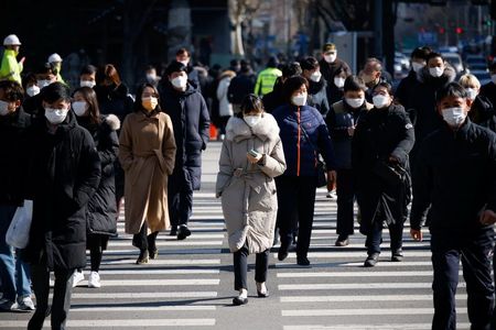 韓国、1日の感染者数が約1カ月ぶり高水準　首相が緩みに警鐘
