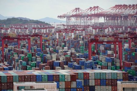 12月の中国鉱工業生産、＋4.3％で予想上回る　小売は＋1.7％に減速