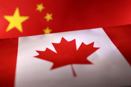中国、カナダ軍機が主権侵害と批判