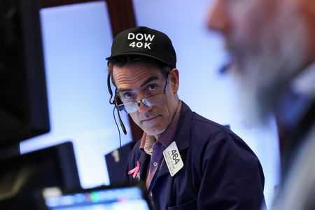 アングル：米ダウ一時4万ドル台、3万ドルから3年半　景気楽観論追い風