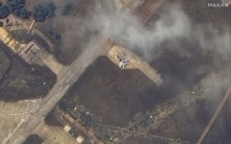 ウクライナがクリミア基地攻撃、ロ戦闘機3機を破壊＝米衛星会社