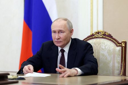 ウクライナ和平、「22年の交渉が基礎に」＝プーチン大統領