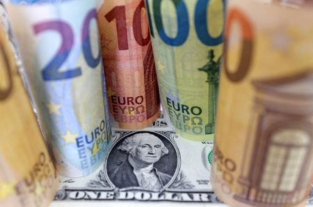 再送ＮＹ外為市場＝ドル、対ユーロで下落　欧州の政治不安一服