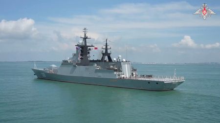 中ロ、南シナ海で海軍実弾演習を開始