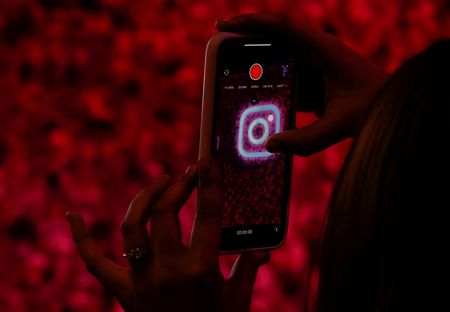 インスタグラムの未成年利用者、メタがプライバシー保護強化へ