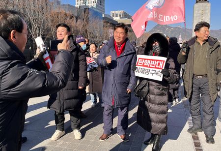 アングル：韓国大統領と人気右派ユーチューバー、「シンクロ」は偶然か