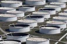 原油先物2％高、米在庫大幅減で供給懸念　中東情勢も警戒