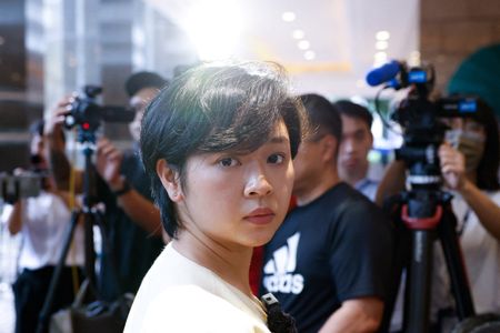 米紙ＷＳＪ、香港記者協会主席の現地記者を解雇