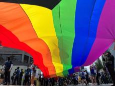 韓国、同性配偶者も健保の被扶養者と認定　最高裁が判断
