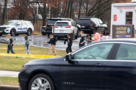 ウィスコンシンの学校銃撃事件、警察が容疑者の動機解明へ捜査本格化