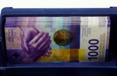 スイス中銀、為替介入を強化へ　政策金利は据え置き