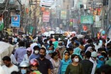 インド、人口13億人の半分がコロナ感染も　2月までに＝政府委