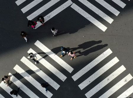 全国コアＣＰＩ10月は前年比0.7％低下、9年7カ月ぶりマイナス幅