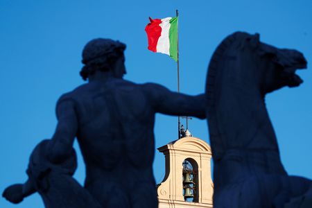 イタリア国債、格下げなら影響大　独国債との利回り差急拡大も