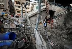 イスラエル軍、ガザ中部など空爆　ネタニヤフ首相がラファ訪問