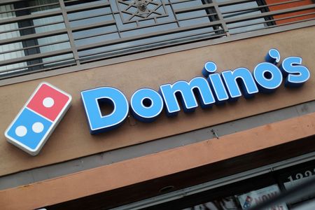 ドミノ・ピザ既存店売上高が下振れ見通し、株価急落