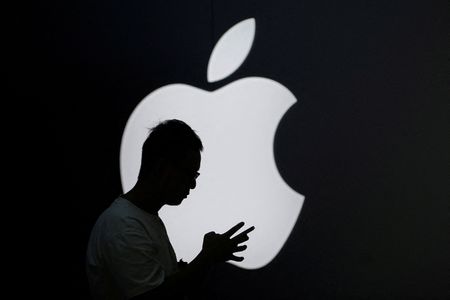 アップル、ＡＩ機能巡りテンセント・バイトダンスと協議＝情報筋