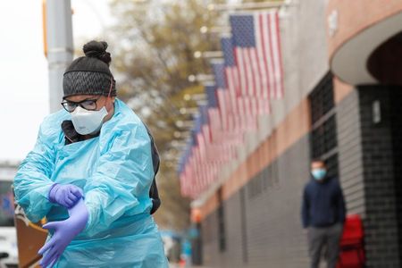 米、新型コロナ感染者74.6万人　死者3.9万人超＝ＣＤＣ