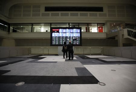 日経平均は大幅続落、中国利下げなど嫌気　2週間ぶりに終値2万8000円割れ