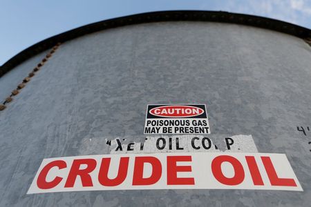 原油先物は下落、コロナ流行長期化によるリスクを意識