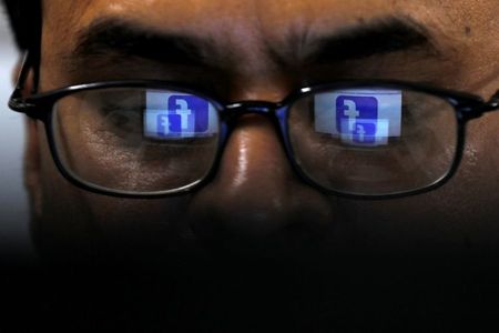 米フェイスブック、生体認証巡る訴訟で裁判所が和解合意を仮承認