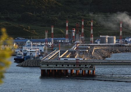 原油先物は上昇、対ロ制裁巡り供給懸念根強い