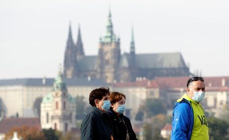 欧州再びコロナ震源地に、スペイン感染100万人突破　独閣僚も陽性