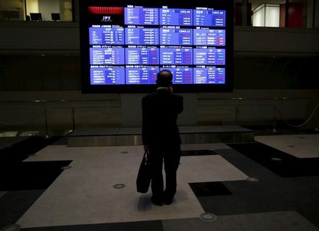 日経平均は続落で寄り付く、ＦＲＢタカ派受けた米ハイテク株安で