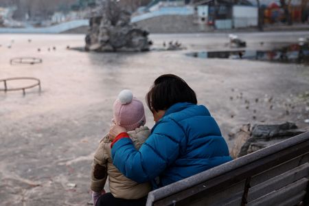 中国の養育費は世界有数の高さ、女性の負担重く　シンクタンク報告
