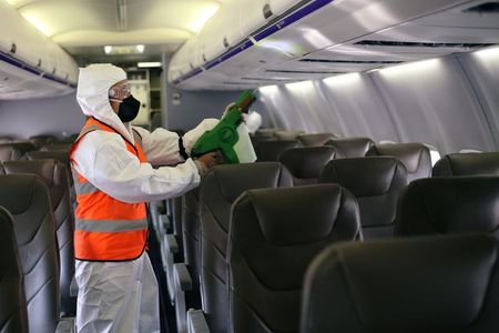 航空機内のコロナ感染リスク、極めて低い　排除はできず＝ＷＨＯ