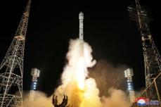 北朝鮮偵察衛星、地球周回軌道進入と韓国軍