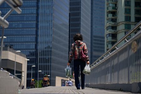 中国の若年失業率、9月は17.6％　3カ月ぶりに低下