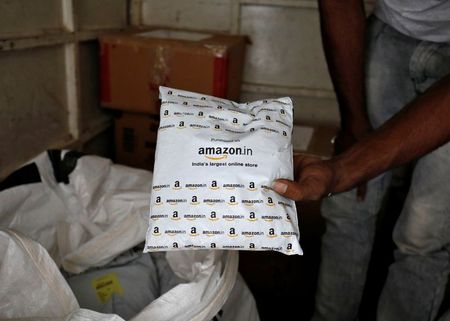 インド、電子商取引巡り規制強化案　アマゾンなどに打撃も