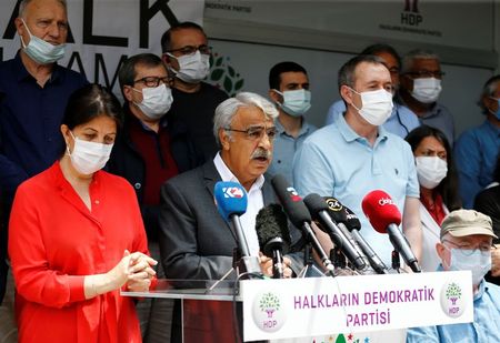 トルコクルド系野党、憲法裁が非合法化の申し立てを受理