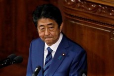 訂正-感染終息視野に入った後、リーマン上回る対策検討の可能性＝首相