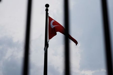 米、トルコで米国人標的の攻撃情報察知　査証業務一時停止