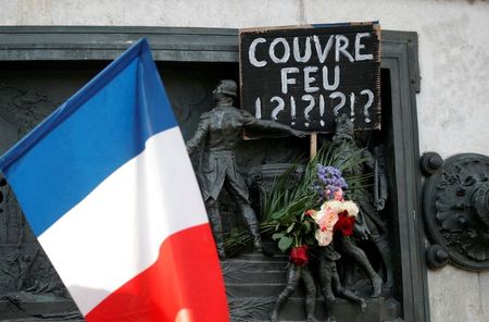 フランス、コロナ感染100万人突破　オランダは独に患者移送