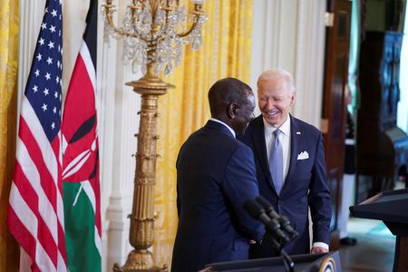 ケニア大統領、ホワイトハウス訪問　サハラ以南で初の米同盟国に