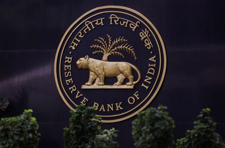 インド中銀がインフレ警戒、物価高騰で需要減退と分析＝議事要旨