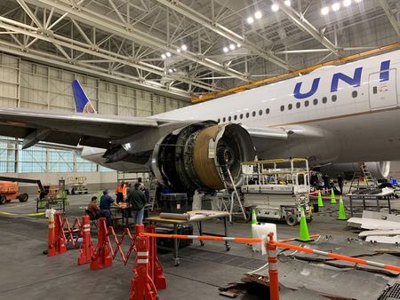 米ＦＡＡ、ボーイング７７７エンジンの緊急調査を命令へ