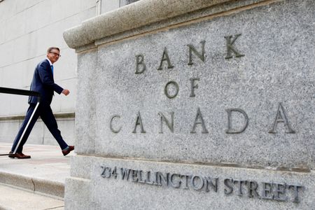 カナダ中銀総裁、各州首相からの利上げ反対表明に「独立性脅かす」と苦言