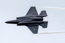 米ロッキード、通年売上高見通し引き上げ　政府にＦ３５納入再開で