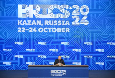 プーチン氏、中東「全面戦争の瀬戸際」と警告　ＢＲＩＣＳ首脳会議で