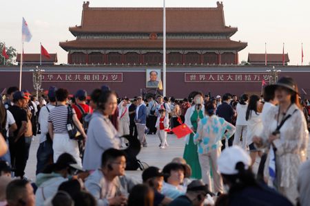 中国、消費押し上げへ財政支出加速　年金増額や消費財買い替え支援